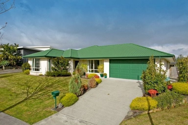Photo of property in 22 Mahoney Drive, Albany, Auckland, 0632