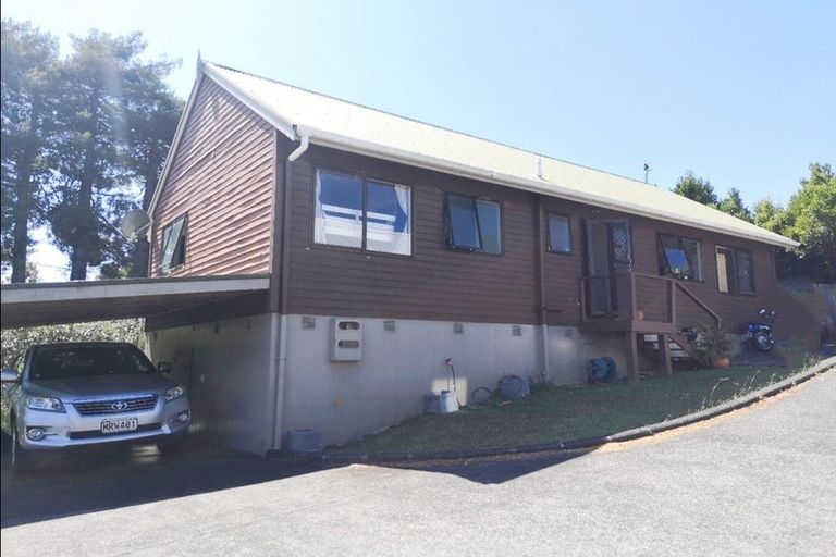 Photo of property in 3/85 Kaurilands Road, Titirangi, Auckland, 0604