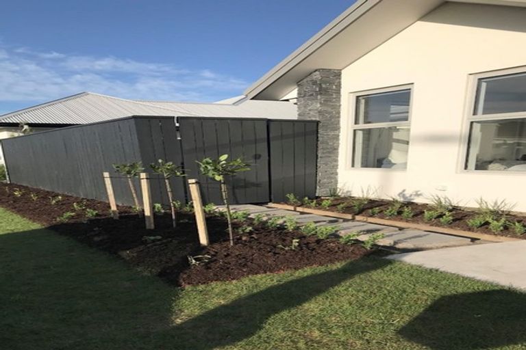 Photo of property in 19 Maka Lane, Halswell, Christchurch, 8025