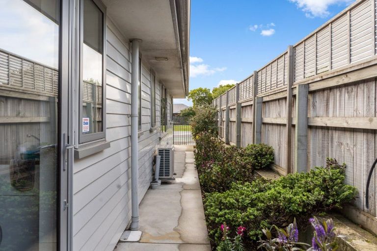 Photo of property in 1/88 Travis Road, Burwood, Christchurch, 8083