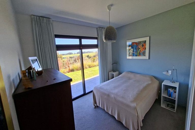 Photo of property in 80 Harakeke Road, Te Horo, Otaki, 5581
