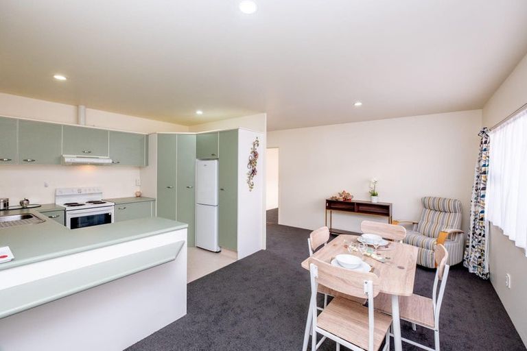 Photo of property in 79 Glover Road, Hawera, 4610