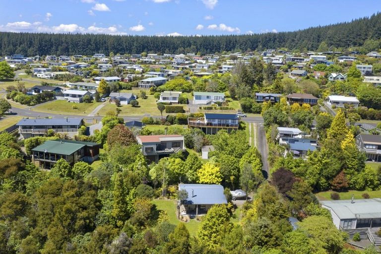 Photo of property in 32 Rangimoana Avenue, Motuoapa, Turangi, 3382