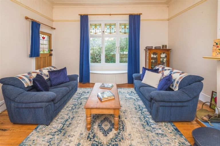 Photo of property in 37 Peakes Road, Saint Johns Hill, Whanganui, 4501