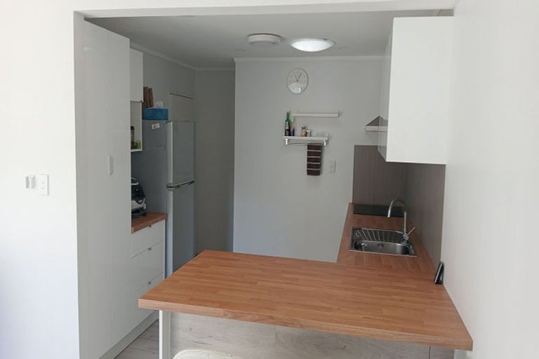 Photo of property in 3/223 Birkdale Road, Birkdale, Auckland, 0626