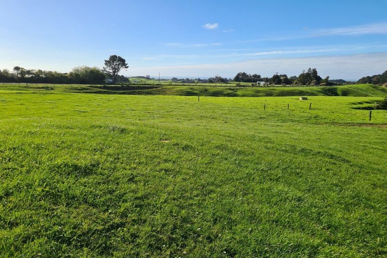 Photo of property in 801 Mangorei Road, Mangorei, New Plymouth, 4371