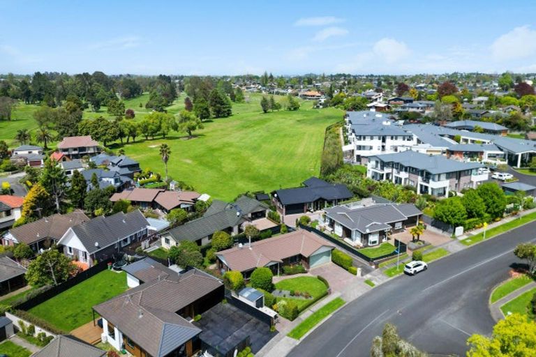 Photo of property in 34 Delamare Road, St Andrews, Hamilton, 3200