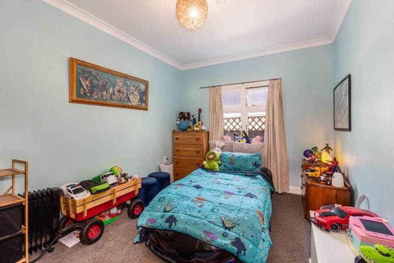 Photo of property in 124 Shakespeare Road, Bluff Hill, Napier, 4110