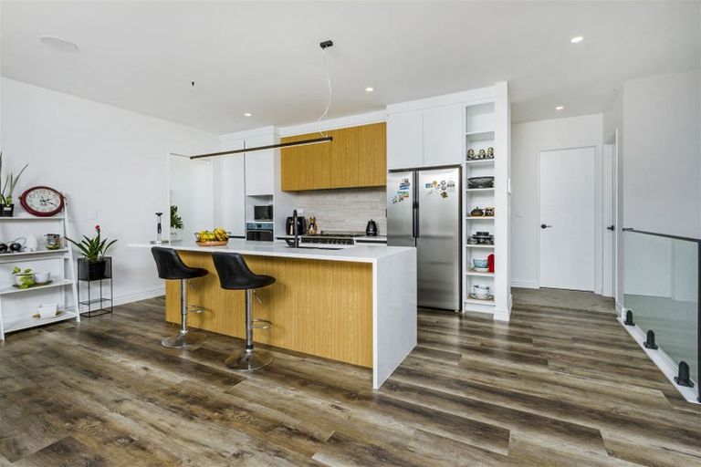 Photo of property in 50 Pacific Heights Road, Orewa, 0931