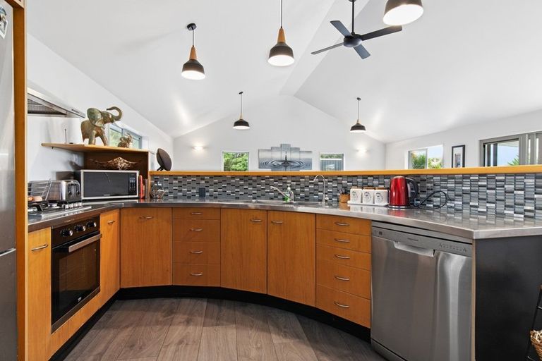 Photo of property in 233 Maungatawhiri Road, Raglan, 3295