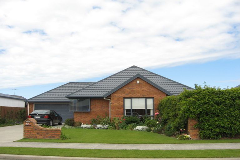 Photo of property in 13 Rowse Street, Rangiora, 7400