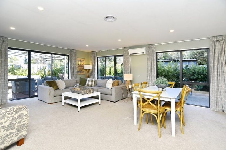 Photo of property in 7 Peter Place, Rangiora, 7400