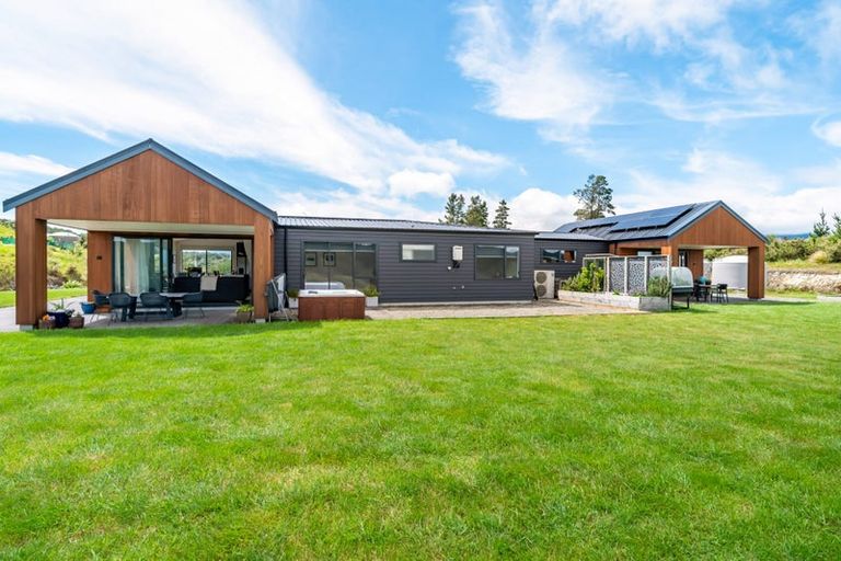Photo of property in 46 Crest Road, Akatarawa, Upper Hutt, 5372