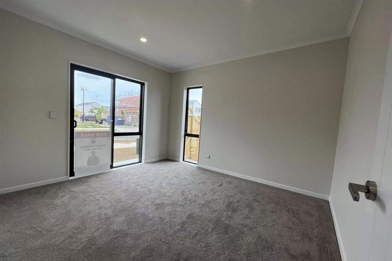 Photo of property in 44 Kairakau Street, Papakura, 2110