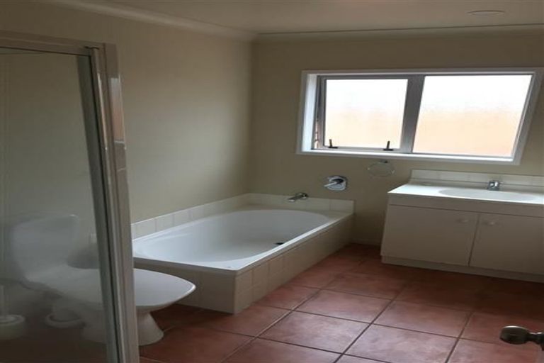 Photo of property in Santa Rosa, 36/340 Gulf Harbour Drive, Gulf Harbour, Whangaparaoa, 0930