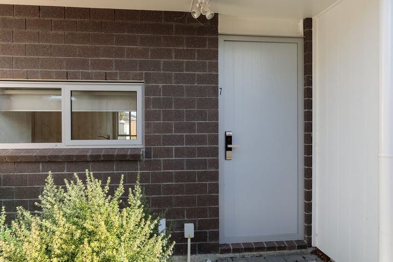 Photo of property in 7/51 Wharf Road, Te Atatu Peninsula, Auckland, 0610