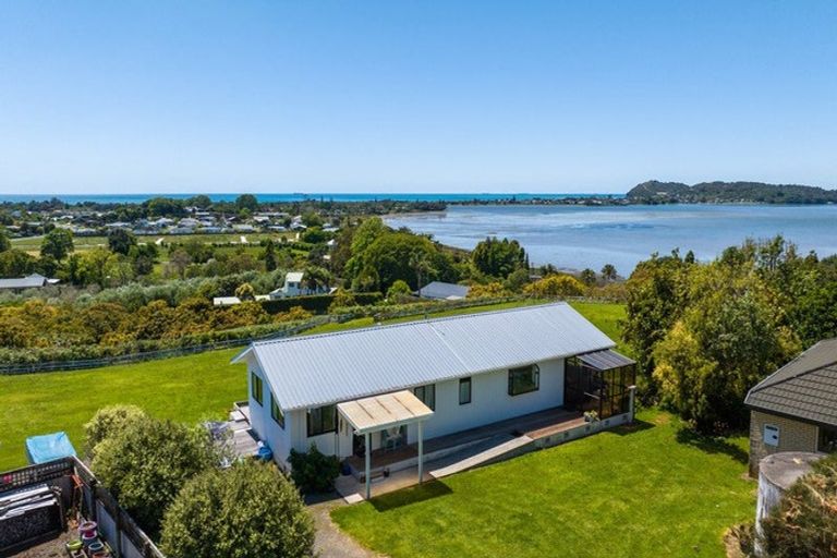 Photo of property in 133a Athenree Road, Athenree, Katikati, 3177