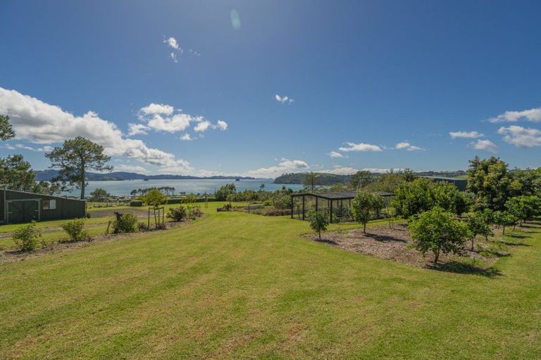 Photo of property in 60 Resolution Rise, Cooks Beach, Whitianga, 3591