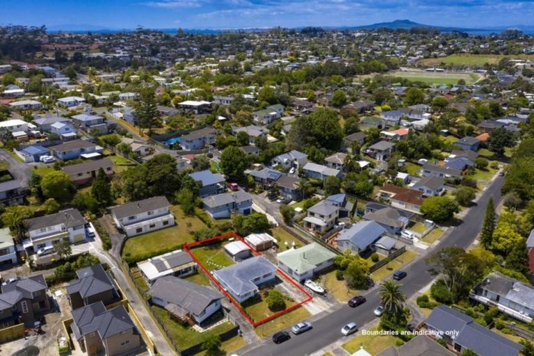 Photo of property in 71 Salamanca Road, Sunnynook, Auckland, 0620