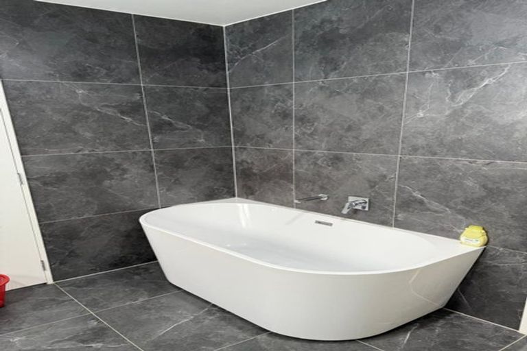 Photo of property in 41a Leo Street, Glen Eden, Auckland, 0602