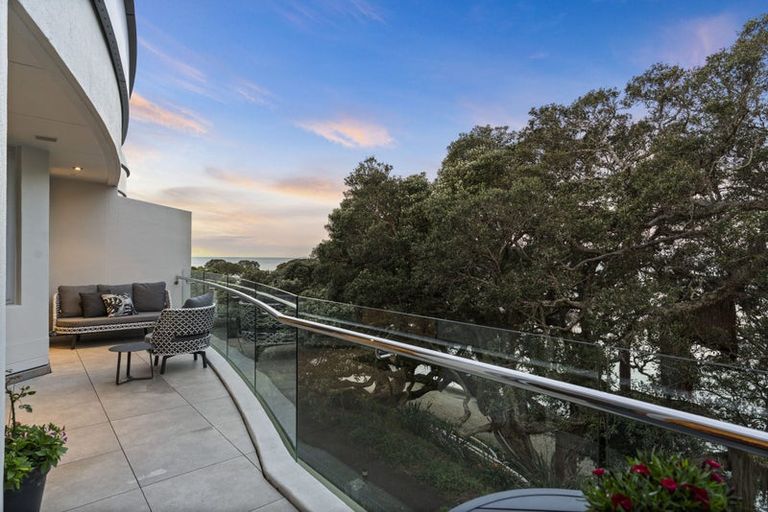 Photo of property in 1/7 The Promenade, Takapuna, Auckland, 0622