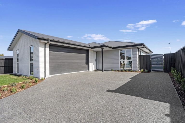 Photo of property in 28 Kekewai Place, Halswell, 8025