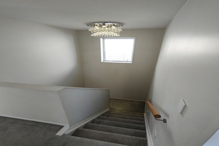 Photo of property in 75 Rosewell Crescent, Flat Bush, Auckland, 2019