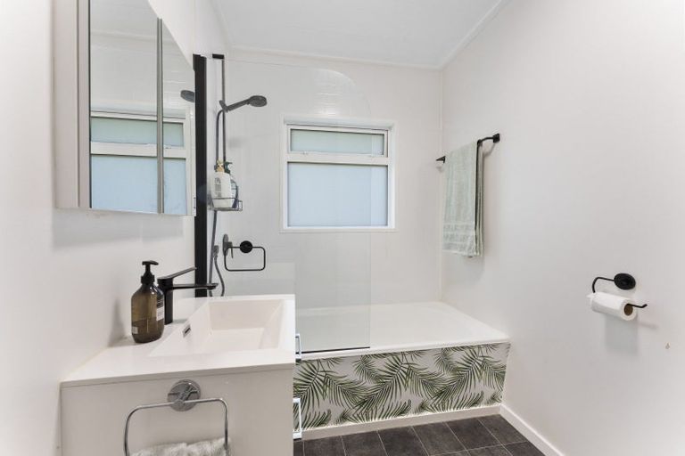 Photo of property in 73b Great North Road, Saint Johns Hill, Whanganui, 4501