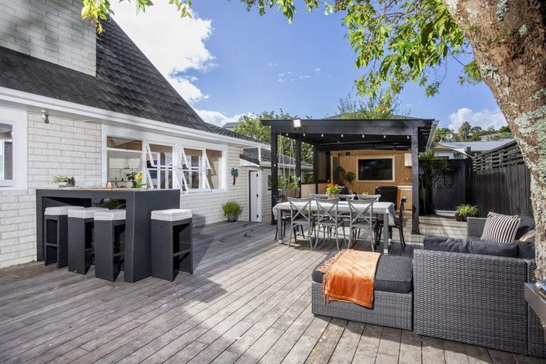 Photo of property in 50 Eban Avenue, Hillcrest, Auckland, 0627