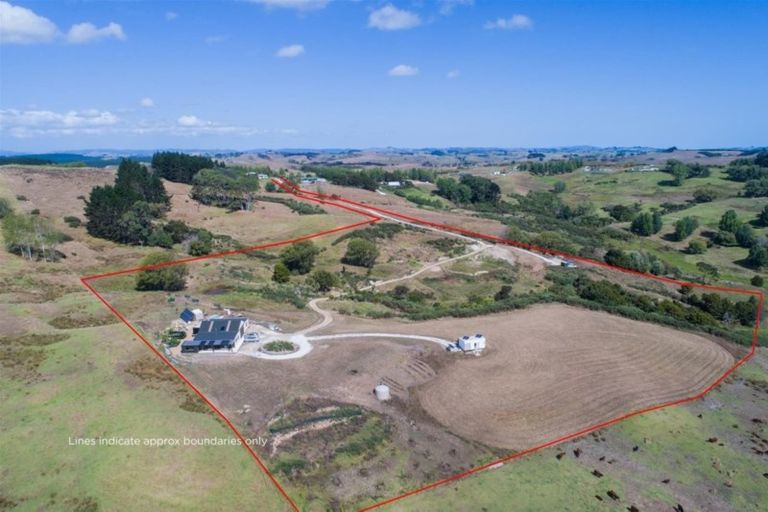 Photo of property in Dunkerron Farm, 852 Oneriri Road, Kaiwaka, 0573