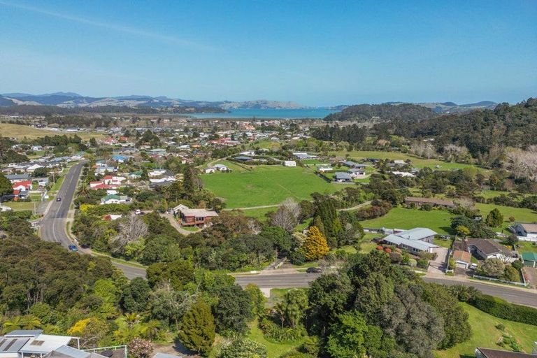 Photo of property in 1580 Rings Road, Coromandel, 3506