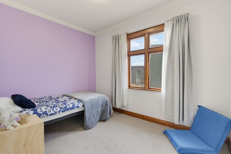 Photo of property in 30 Mccaughan Street, Browns, Winton, 9781