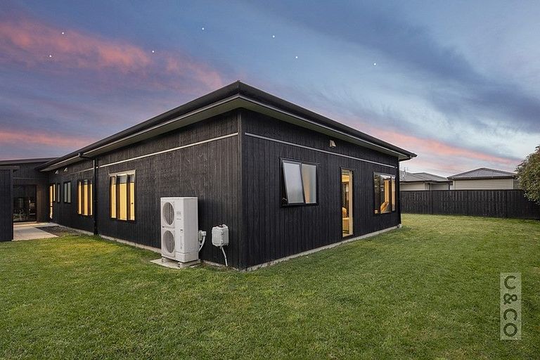 Photo of property in 19 Orchard Terrace, Riverhead, 0820