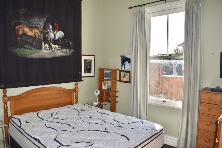 Photo of property in 22 Seddon Street, Levin, 5510