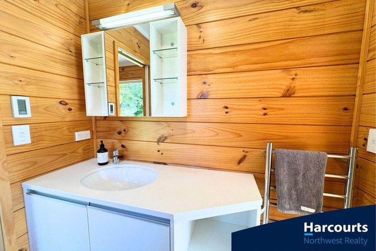 Photo of property in 26 Riverlea Road, Whenuapai, Auckland, 0618