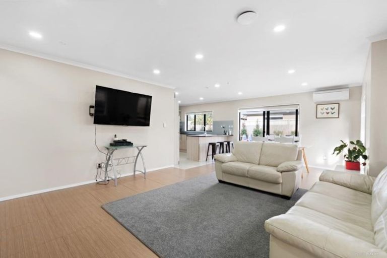 Photo of property in 25a Miles Avenue, Papatoetoe, Auckland, 2025