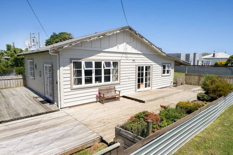 Photo of property in 4 Kiwi Street, Whanganui East, Whanganui, 4500