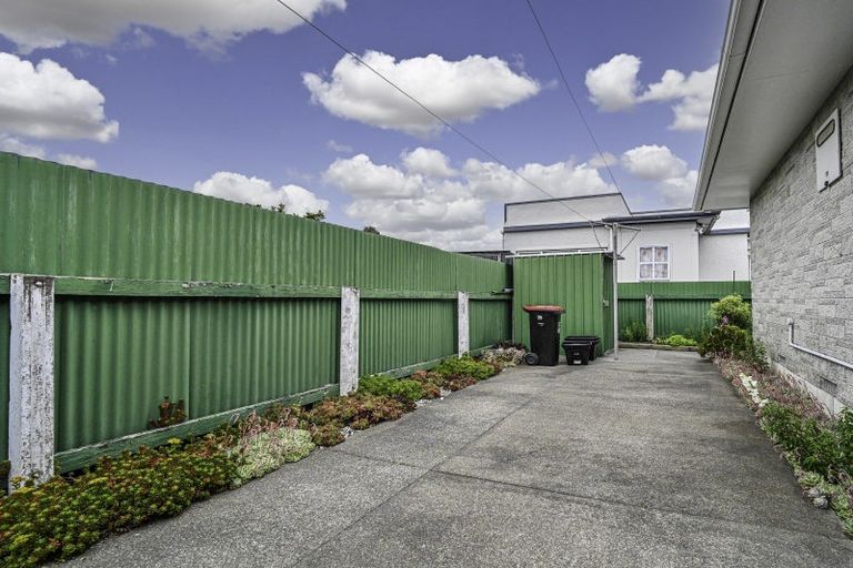 Photo of property in 205 Riverslea Road North, Parkvale, Hastings, 4122