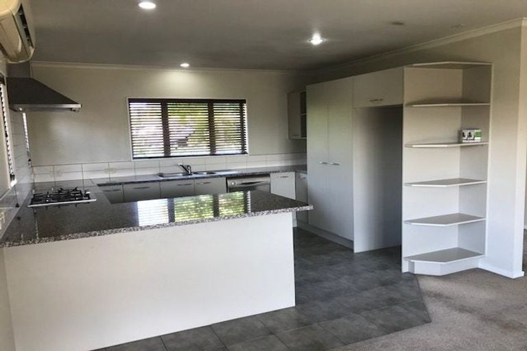 Photo of property in 300 Murphys Road, Flat Bush, Auckland, 2019