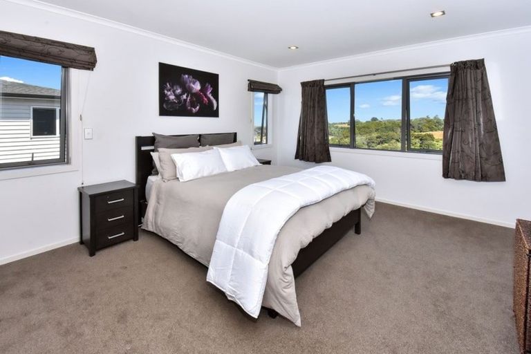 Photo of property in 6 Henriette Place, The Gardens, Auckland, 2105