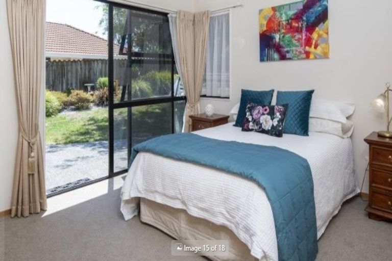 Photo of property in 10 Travers Place, Northpark, Auckland, 2013