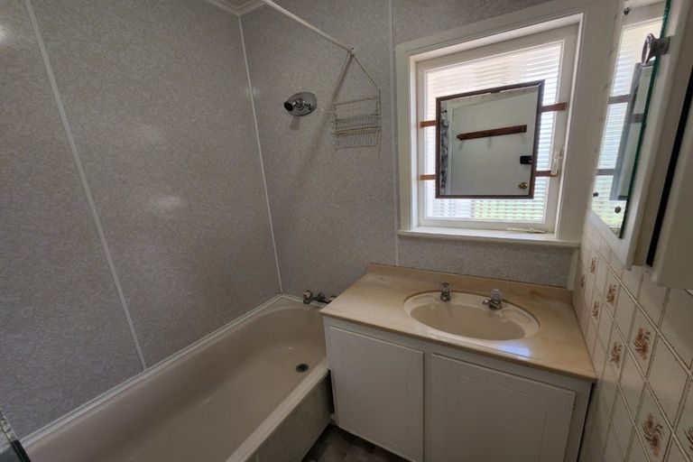 Photo of property in 8 Rembrandt Place, Opaheke, Papakura, 2113