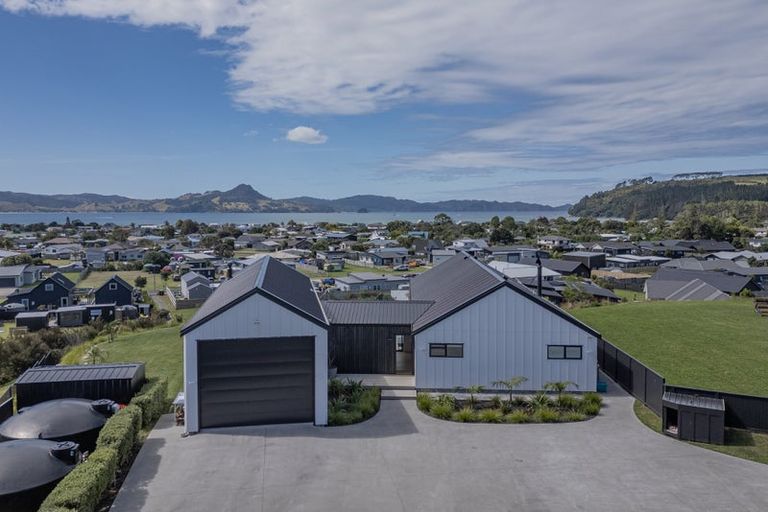 Photo of property in 5 Joyce Harsant Place, Cooks Beach, 3591