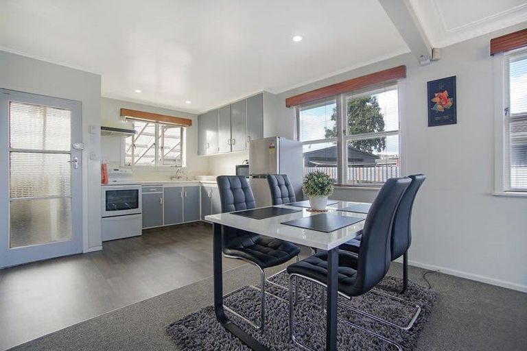 Photo of property in 56 Sheehan Avenue, Papakura, 2110