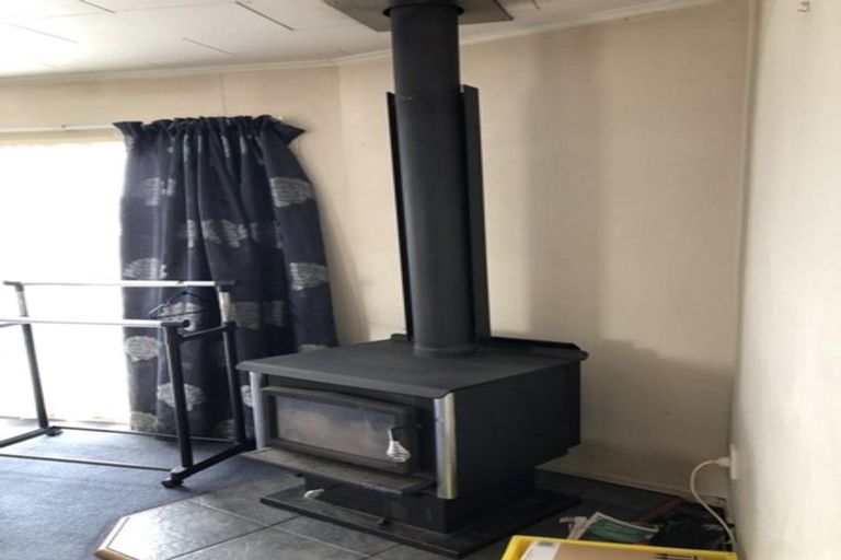 Photo of property in 33 Gem Street, Pukehangi, Rotorua, 3015