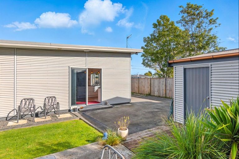 Photo of property in 37 Liverpool Street, Levin, 5510