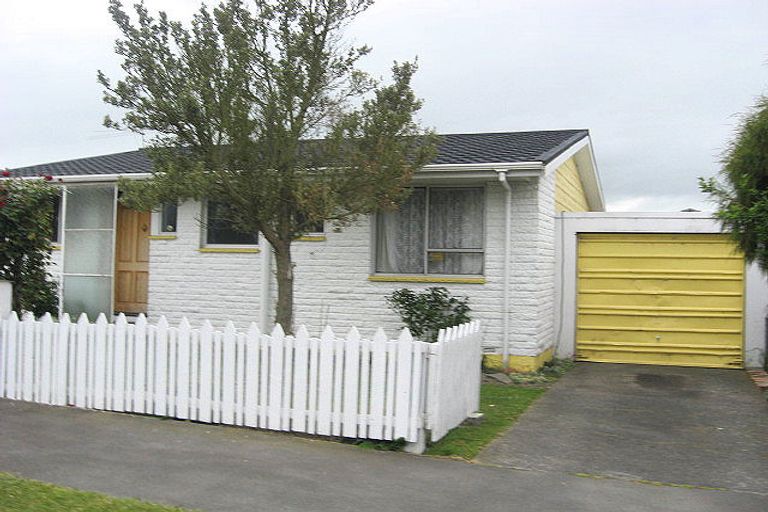 Photo of property in 1/35 Camden Street, Redwood, Christchurch, 8051