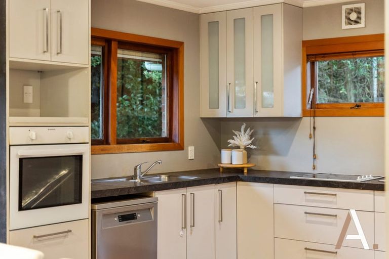 Photo of property in 6 Brough Road, Manurewa East, Auckland, 2102