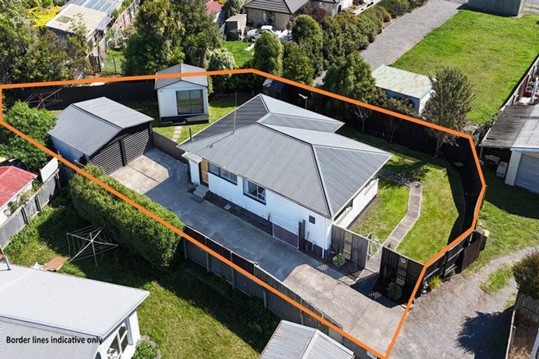 Photo of property in 27 Pateke Place, Bromley, Christchurch, 8062