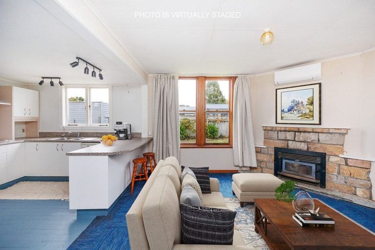 Photo of property in 6 Ngareta Street, Marton, 4710